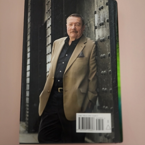 Robert B Parker "Stranger in Paradise" A Jesse Stone Novel # 7-Hardback Book - Picture 2 of 8